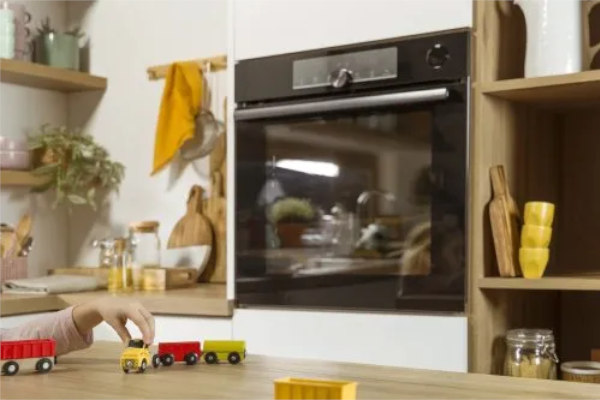 Piekarnik Gorenje z pyrolizą BPS6737E04DBG